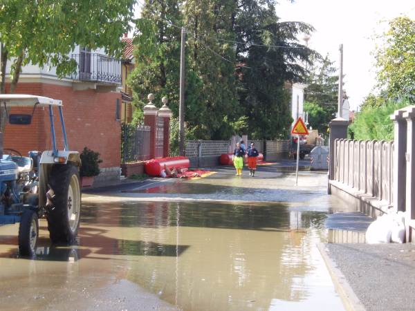 [noaq barriera antialluvione esondazione allagamento]