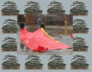 [La barriera antiinondazioni NOAQ barriera anti alluvione rispetto ai sacchi di sabbia]